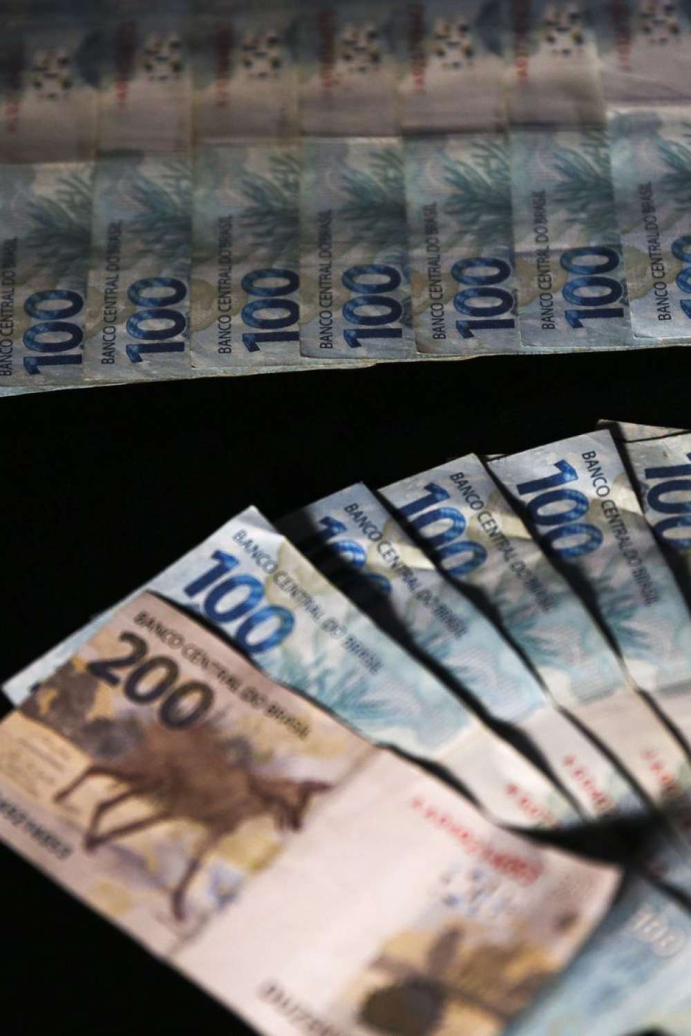 Bancos fecham 2022 com lucro de R$ 139 bilhões; alta é de 2%