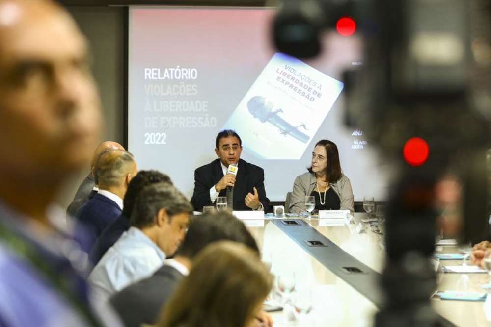 Brasil volta a registrar assassinatos de jornalistas