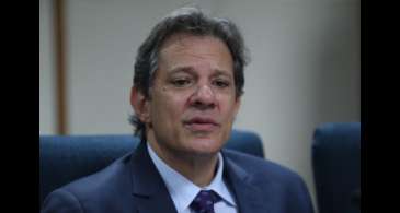 Haddad busca apoio americano para solução da crise da Argentina