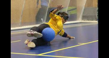 Goalball: seleção feminina estreia com goleada em competição na Suécia