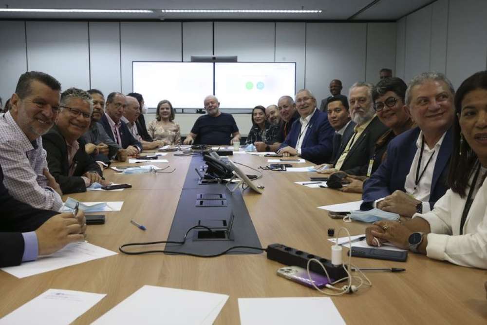 Sindicatos defendem repactuação de temas trabalhistas