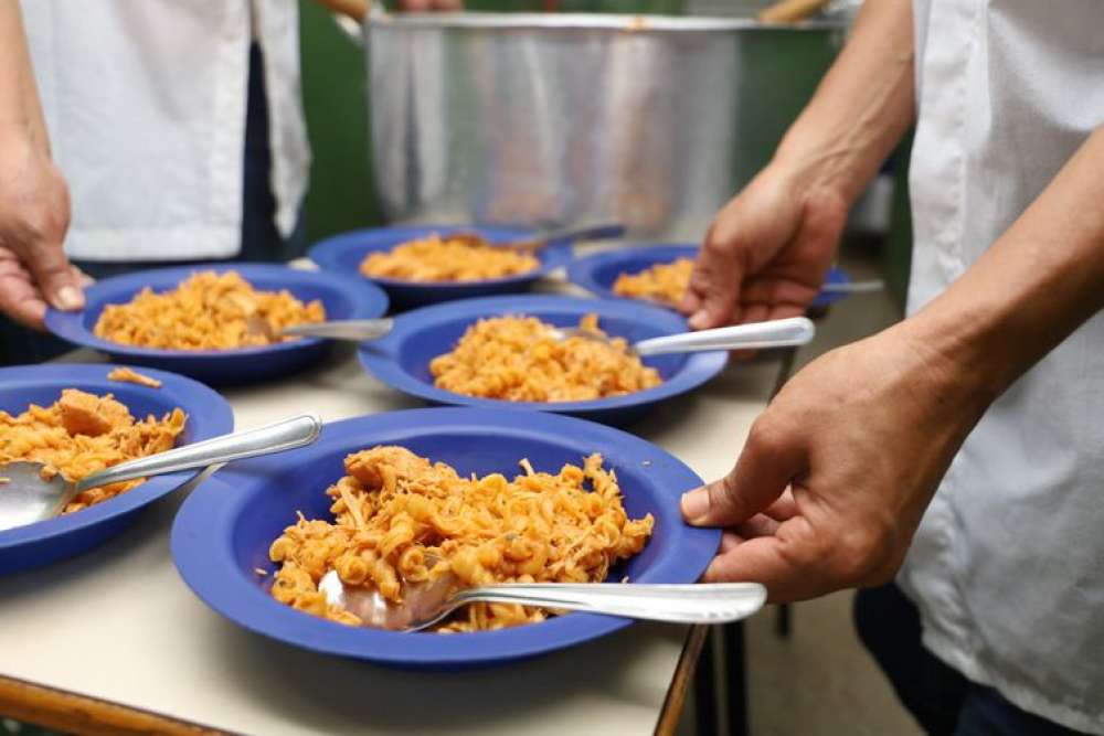 Evento internacional reúne especialistas em alimentação escolar