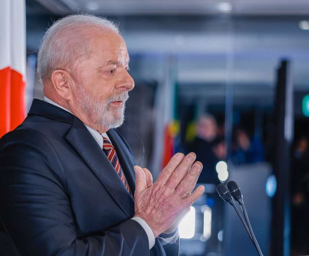 Lula retorna ao Brasil após extensa agenda no Japão