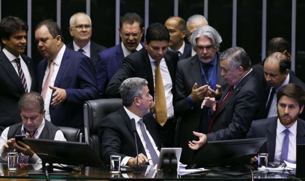 Câmara concluirá votação de novas regras fiscais nesta quarta-feira