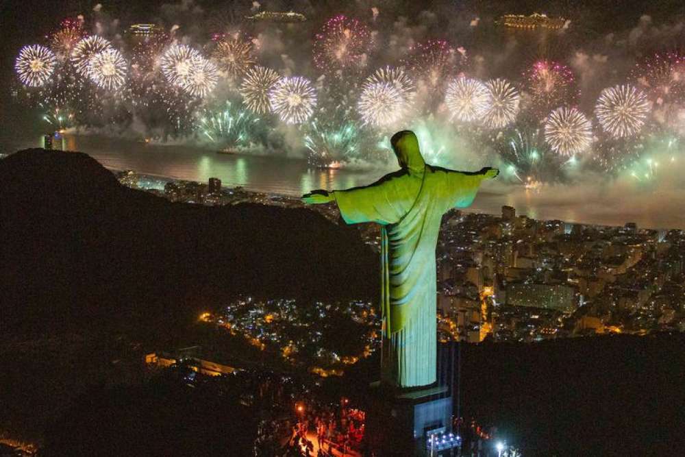 Prefeitura do Rio lança caderno de encargos do Réveillon 2024