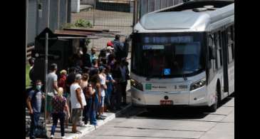 Transporte teve menos reajustes, mas gargalos continuam após 2013