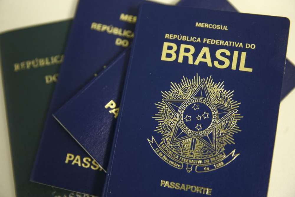 Brasileiros esperam quase 20 meses para obter visto dos EUA