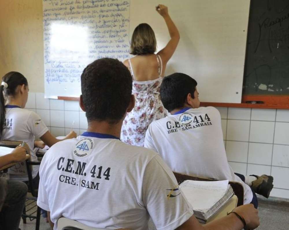 MEC prorroga consulta pública sobre reforma do ensino médio