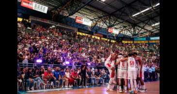 Sesi Franca derrota São Paulo e conquista o bicampeonato do NBB