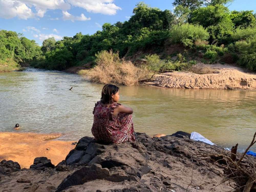 Primeira menstruação é tema de filme inteiramente falado em guarani