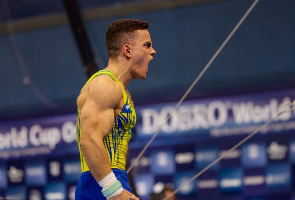 Caio Souza lidera ginástica brasileira em etapa da Copa do Mundo