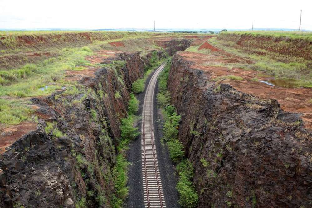 Após mais de 35 anos, Ferrovia Norte-Sul tem obras concluídas