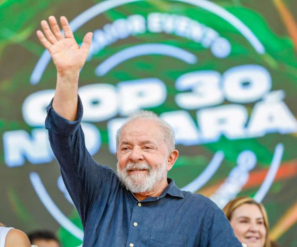 Lula diz que questão ambiental deve passar por dignidade da população