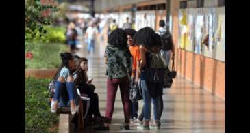 Bloqueio de recursos inviabiliza universidades e institutos federais