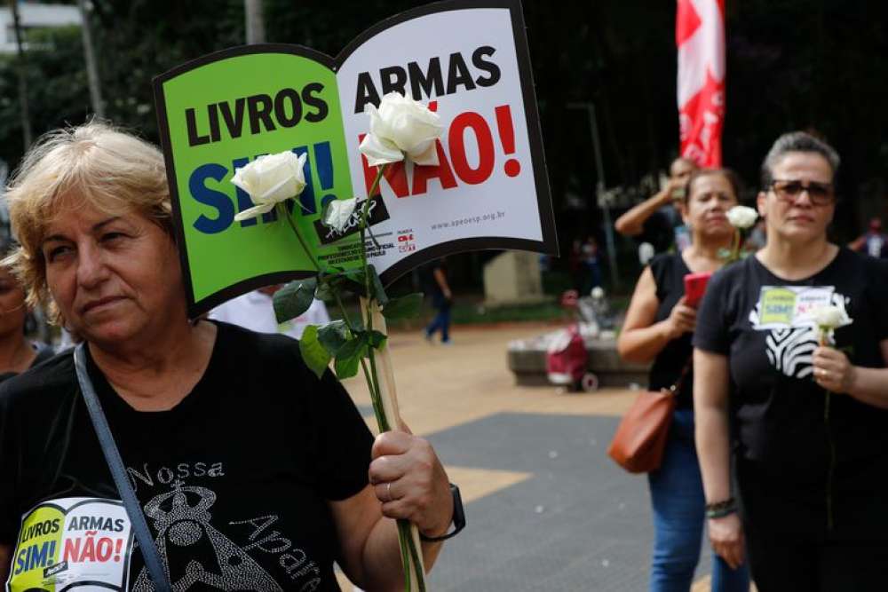 E-book traz sugestões para prevenir atentados violentos nas escolas