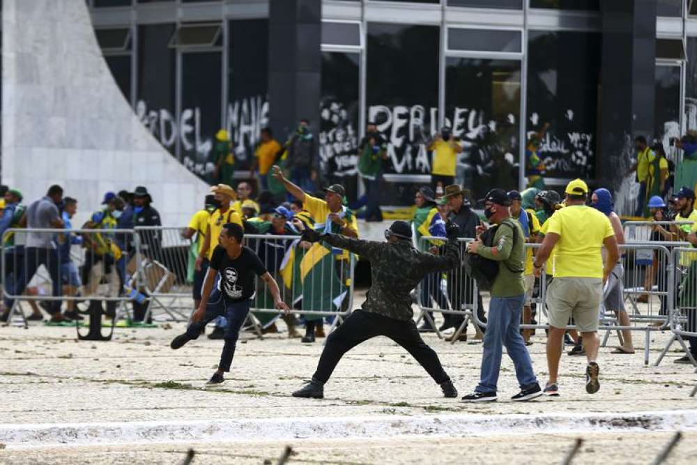 STF inicia julgamento de mais 45 envolvidos nos atos golpistas