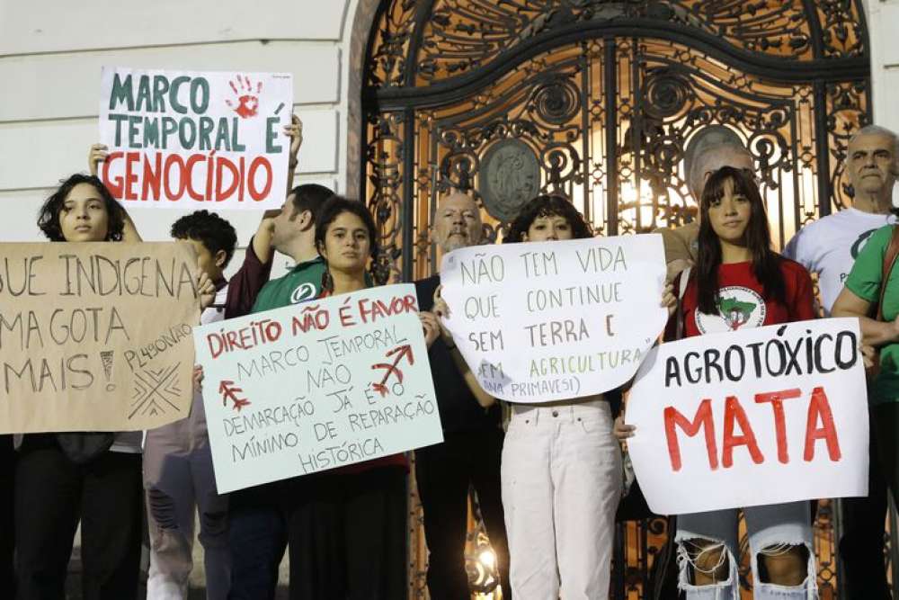 ONGS promovem ato no Rio contra desmonte socioambiental no país