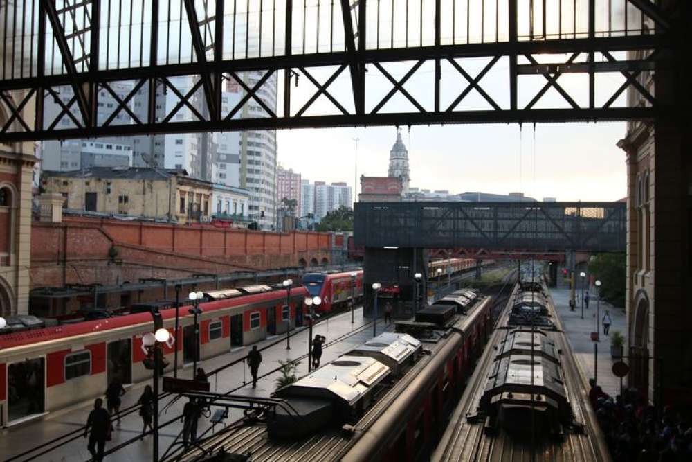 Maquinista da CPTM mata um colega a tiros na Estação da Luz