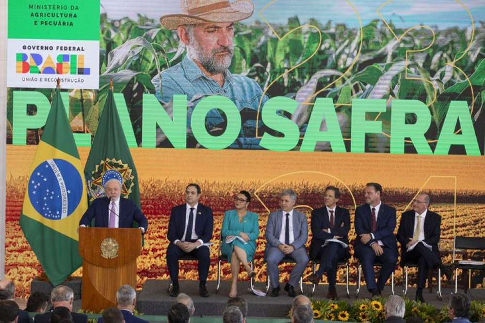 Governo lança Plano Safra de R$ 364,22 bilhões para agronegócio