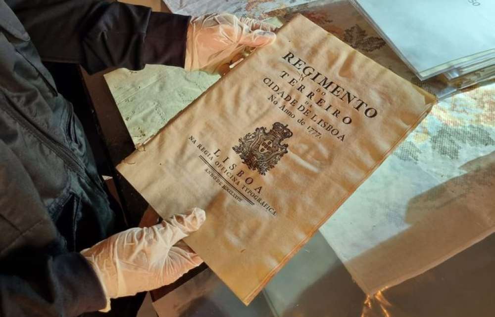 MP encontra documentos históricos em casa de negociante de artes