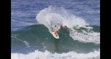 Surfe: Yago Dora, Samuel Pupo e Jadson André avançam na etapa do Rio