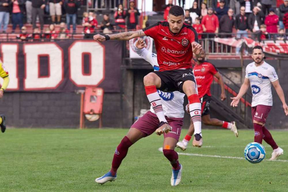 Brasil de Pelotas derrota Caxias em duelo gaúcho pela Série D