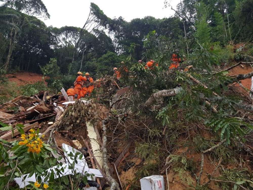 Regulamentado envio de alertas à população sobre desastres