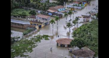 Desastres naturais deixam 48 cidades em estado de emergência