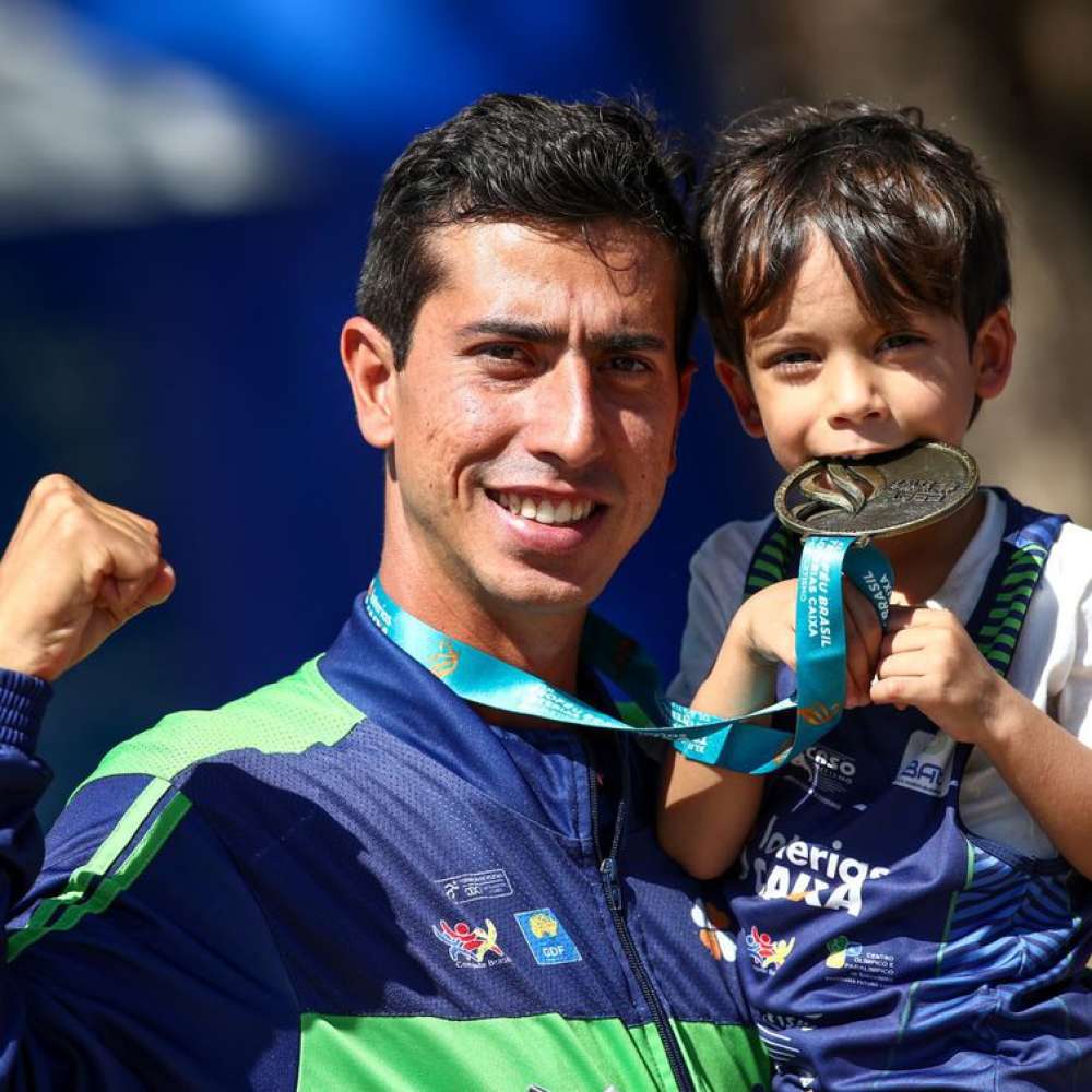 Troféu Brasil de atletismo: Caio Bonfim é ouro na marcha atletica