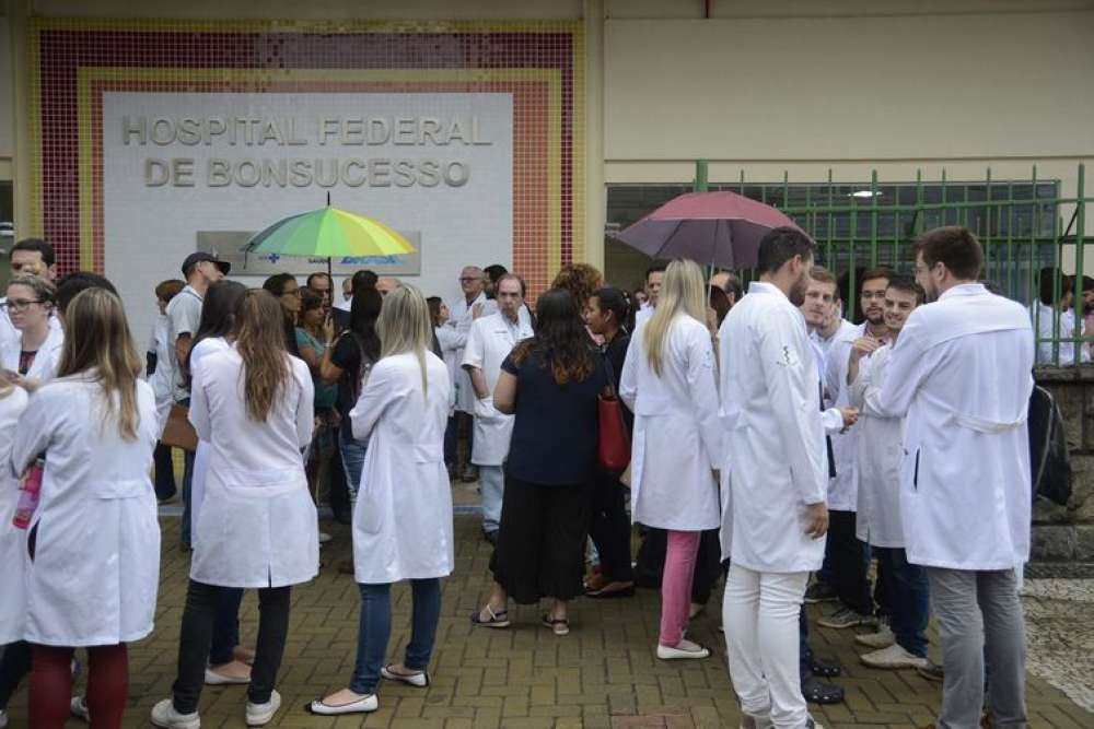 Cremerj pede ao MEC liberação de verba para pagar médicos residentes