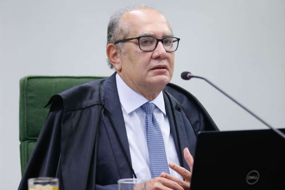 Gilmar Mendes desarquiva investigação contra Bolsonaro por omissão