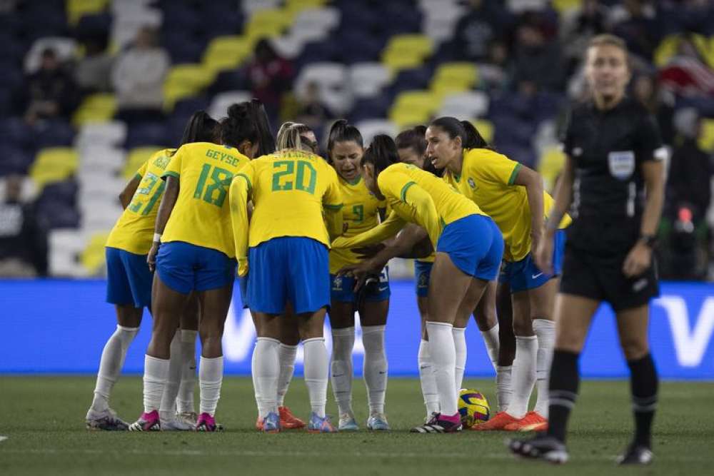 Seleção feminina encara China, em último teste antes da Copa do Mundo