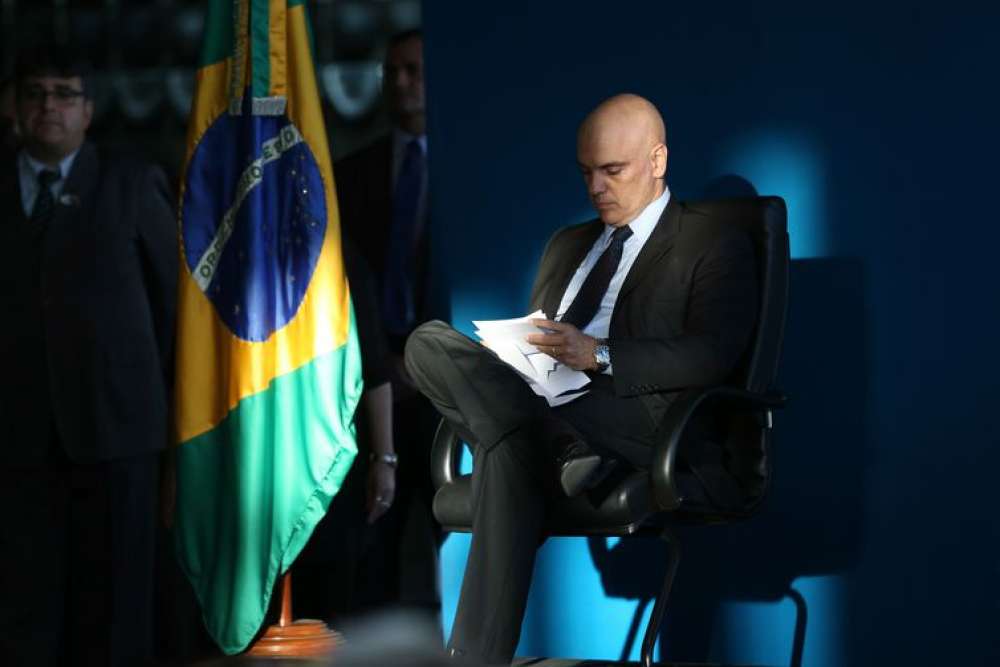 Alexandre de Moraes é hostilizado na Itália e políticos reagem