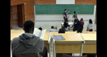 MEC abre 6 mil vagas no ensino superior para estudantes estrangeiros