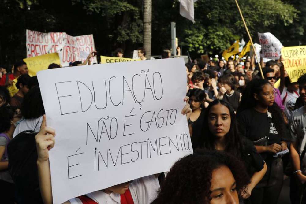 Dossiê mostra falta de direitos básicos para pós-graduandos no Brasil