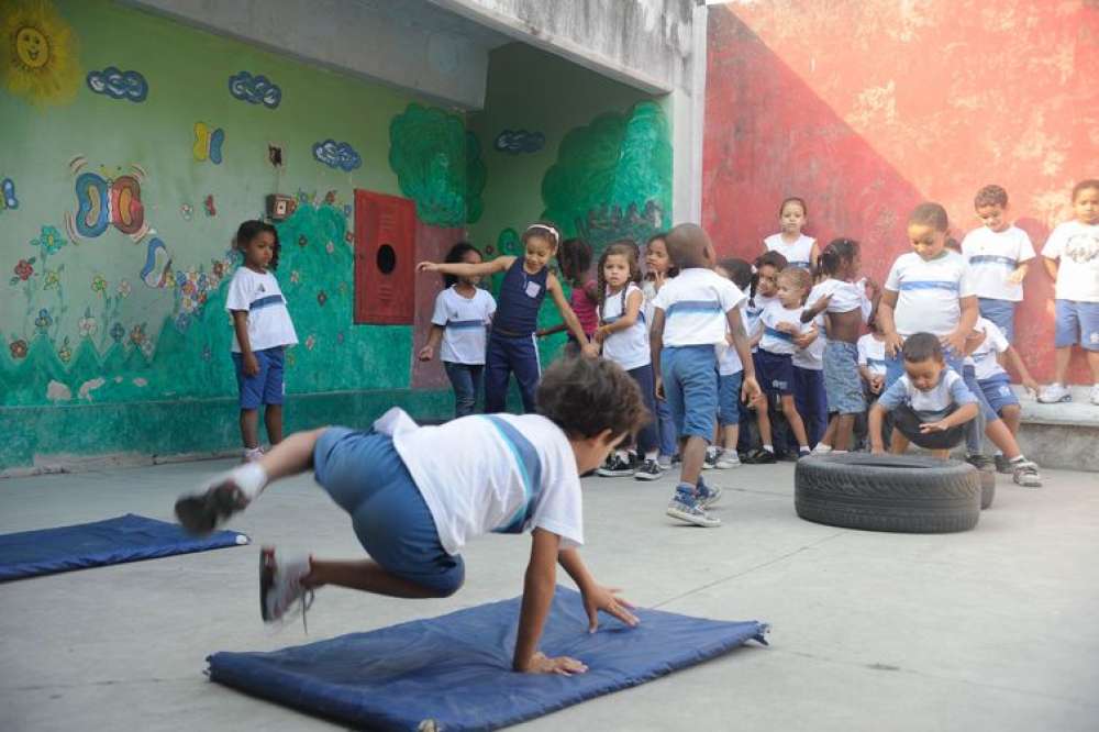 Educação em tempo integral é bem recebida por gestores