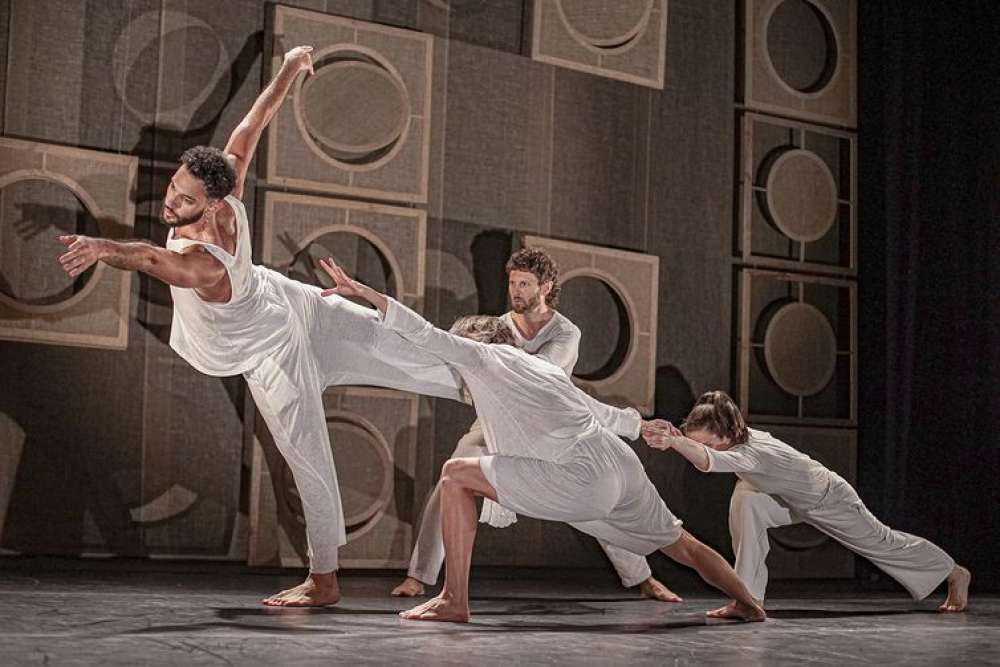 Festival de dança internacional ocupa CCBB e espaços abertos no Rio