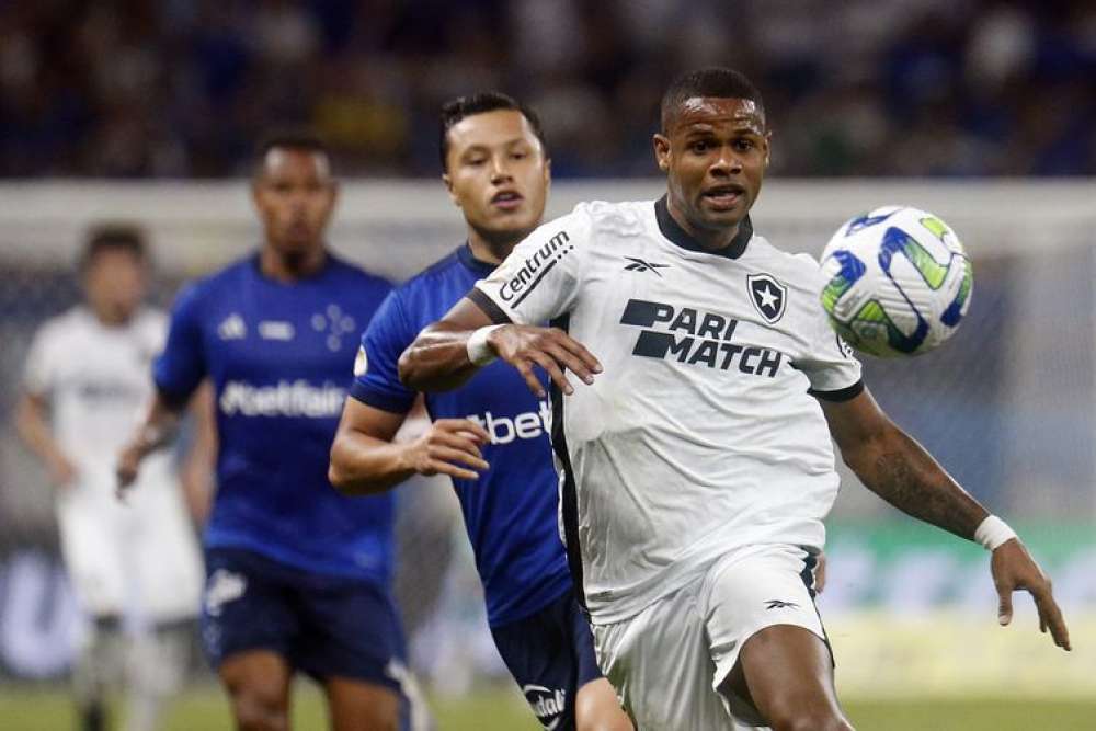 Líder Botafogo fica no 0 a 0 com o Cruzeiro no Mineirão