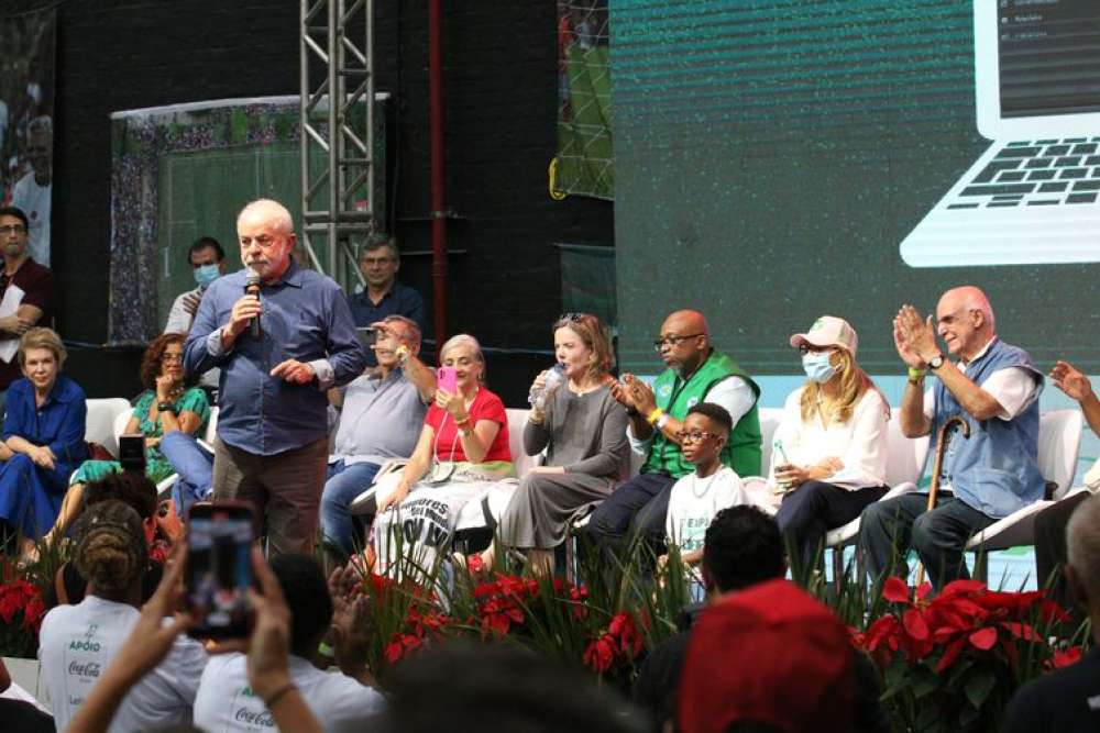 Lula se encontra com catadores em SP e Haddad fala em taxar os ricos