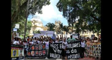 Familiares de vítimas de violência policial pedem justiça no Rio