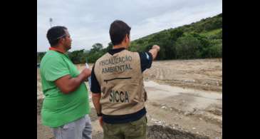 Polícia identifica responsável por despejo irregular no Rio Guandu