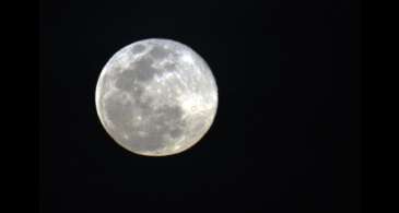 Noite desta quarta-feira terá Superlua Azul