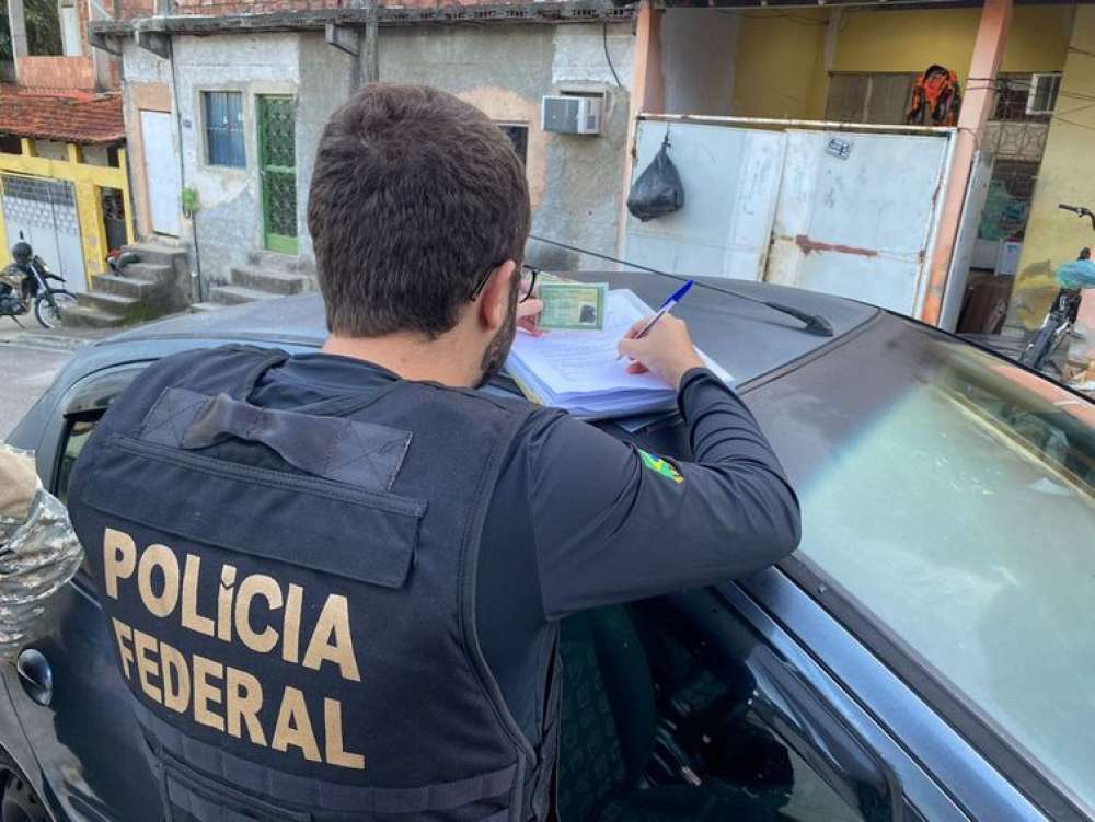 PF prende líder de milícia que atuava na zona oeste do Rio