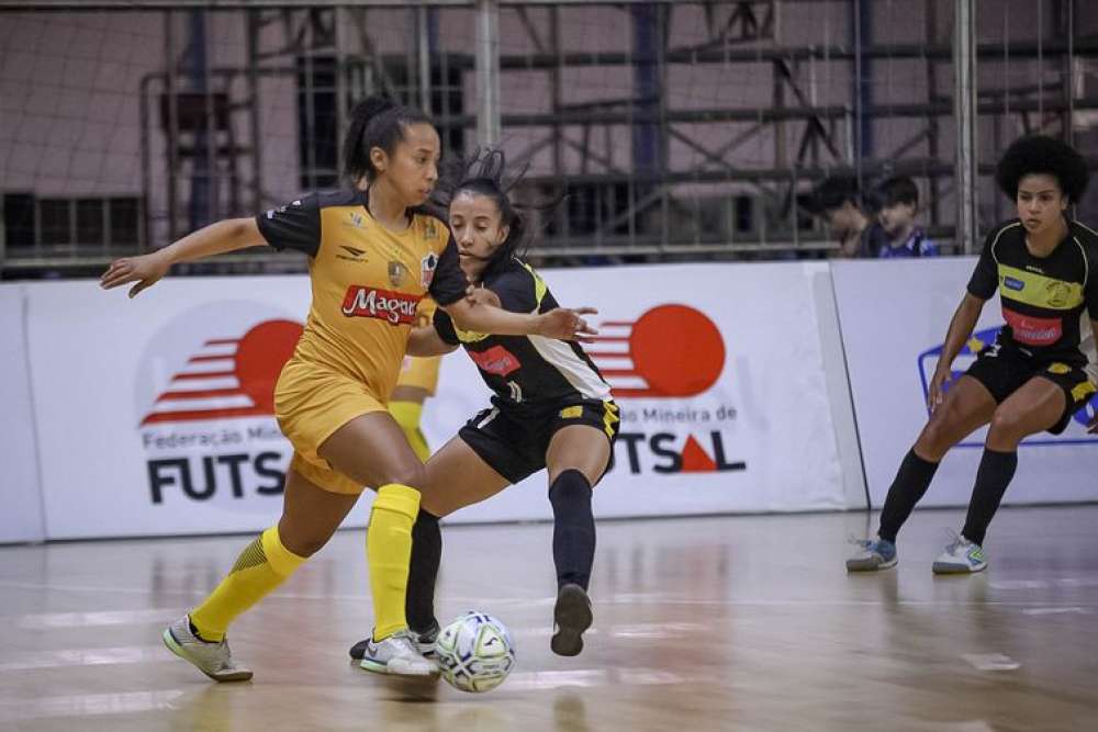 Futsal abre portas e fomenta o futebol de meninas e mulheres no Brasil