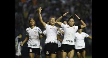 Corinthians e Ferroviária avançam e decidirão Brasileirão Feminino