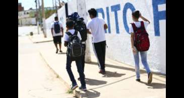 Campanha #VemProUro convoca adolescentes a cuidar da saúde