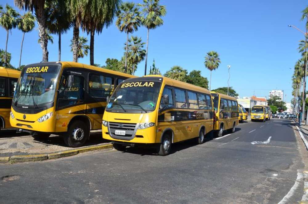 Governo anuncia reajuste de 16% para transporte escolar