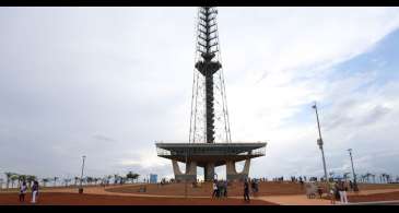 Brasília inaugura hoje luzes de Natal na Torre de TV