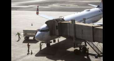 Greve de pilotos e comissários atrasa voos no Aeroporto de Congonhas