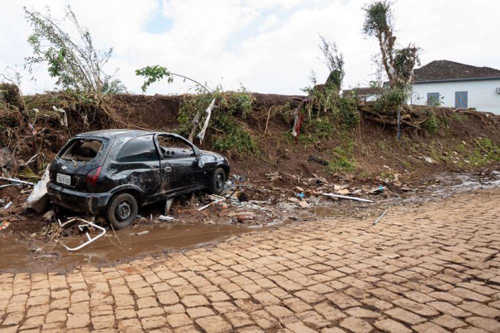 RS tem 11 trechos de rodovias com bloqueios totais ou parciais